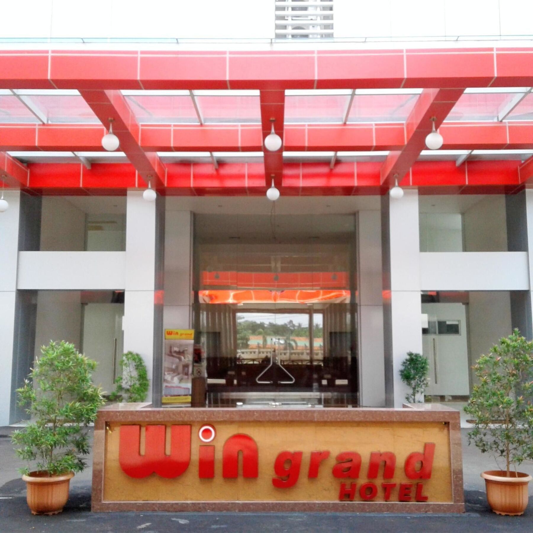 Win Grand Hotel Bekasi Exterior foto